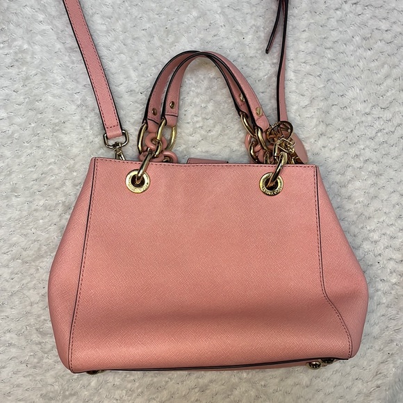 Pink Michael Kors bag - Picture 5 of 14
